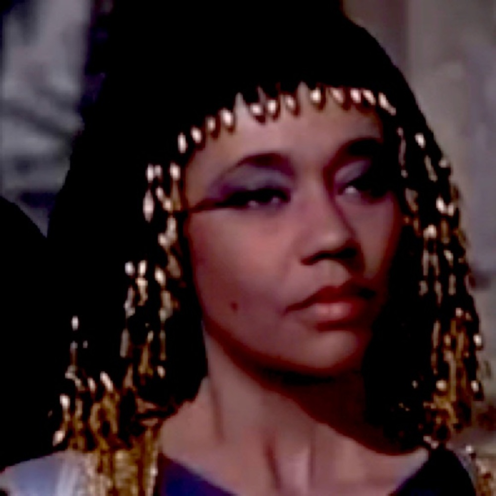 Meet your Posher, Tana